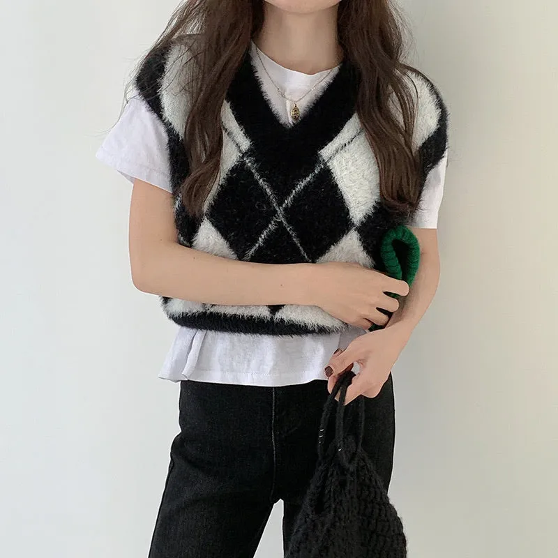 Diamond Mono Plaid Knit Vest