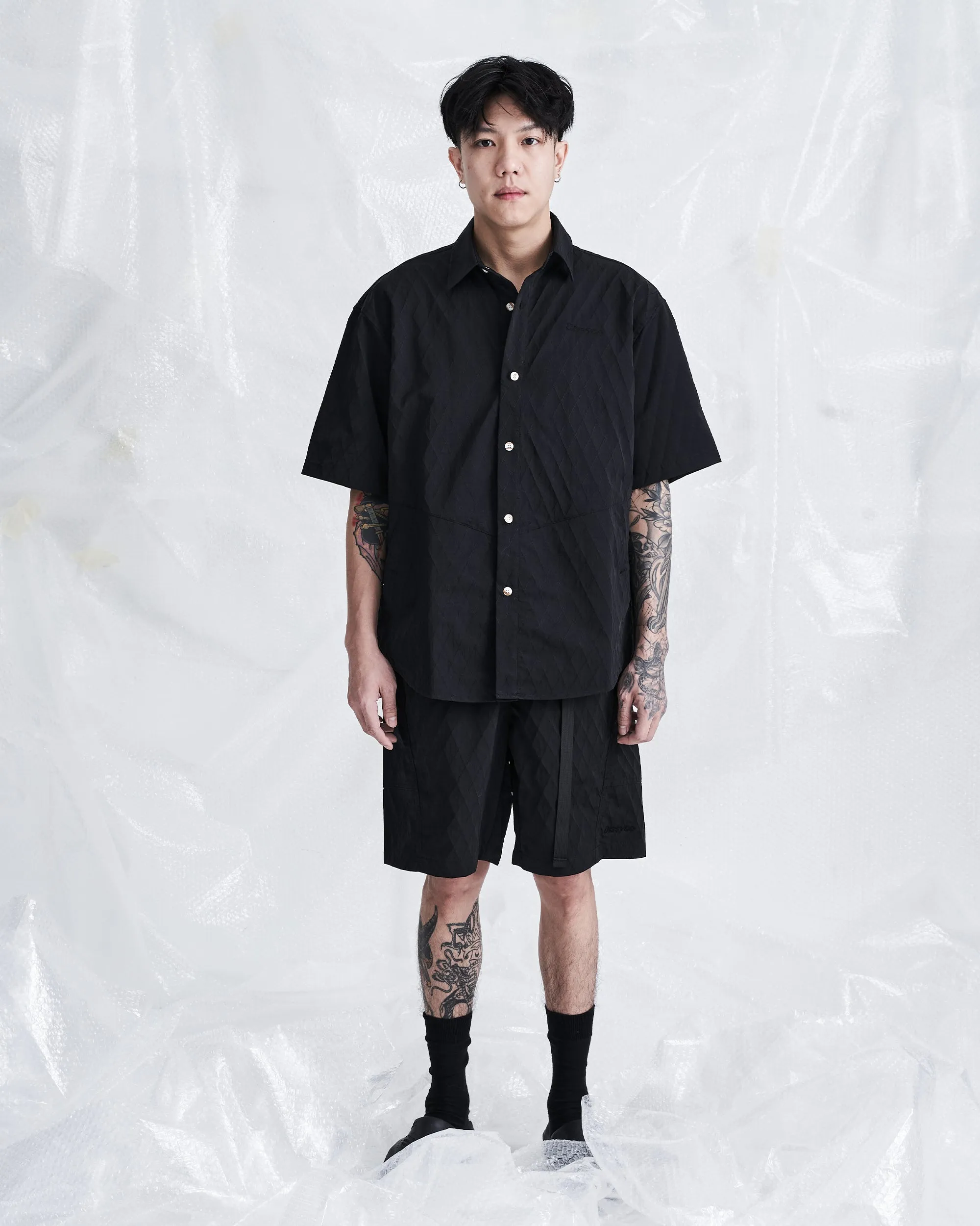 ESSENTIAL SHIRT (BLACK)