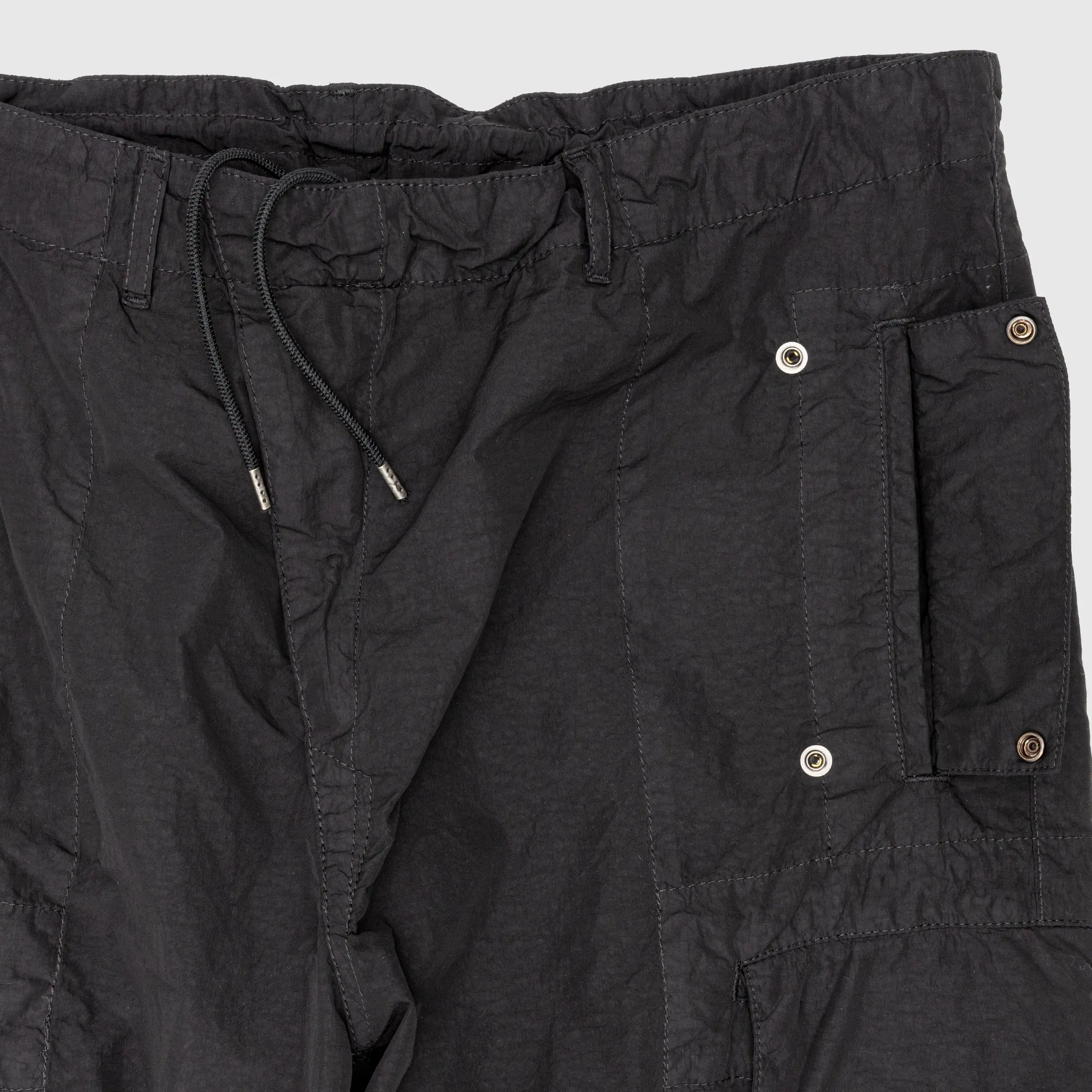 FLATT NYLON  OVERSIZED CARGO PANTS